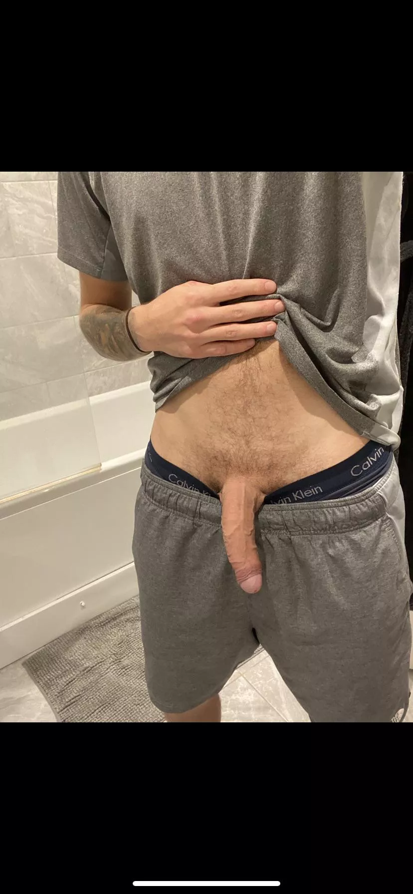 Nooo don’t look at me I’m changing