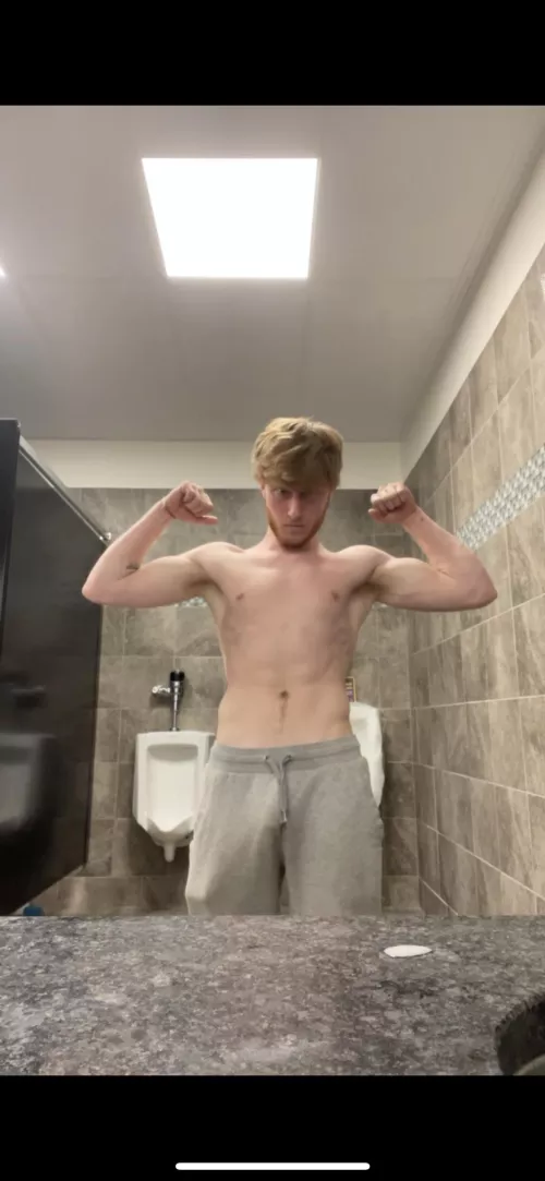 Planet fitness lighting 🚩