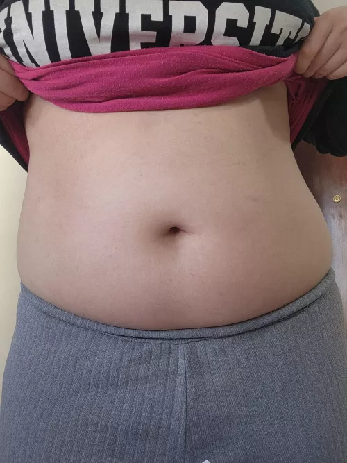 Sexy bellybutton here i need your fingers