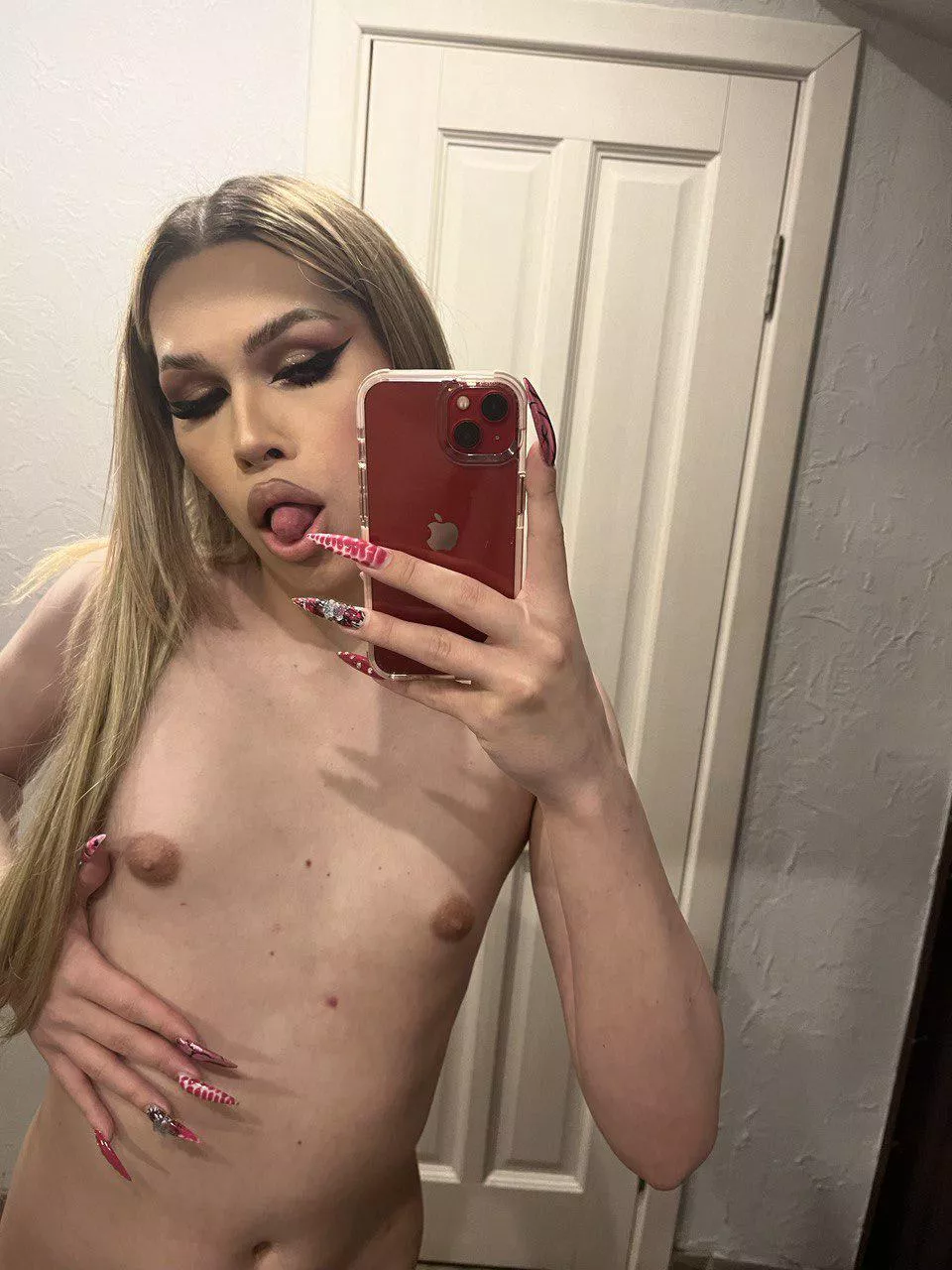 Sexy selfies for the night.