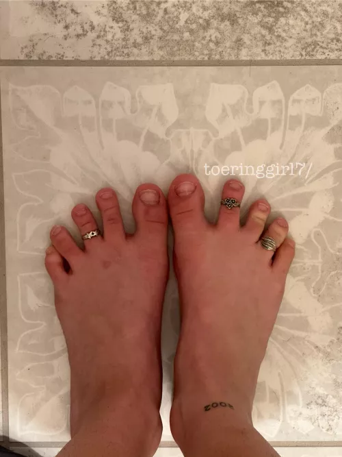 Should I get back into posting🤤🤤