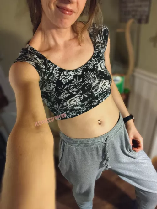 Sweet Crop With Sweats 