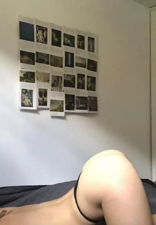 This is how I'd wait for you to come home