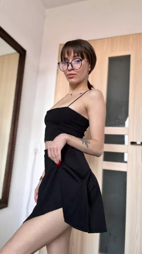 Today my choice falls on the black dress