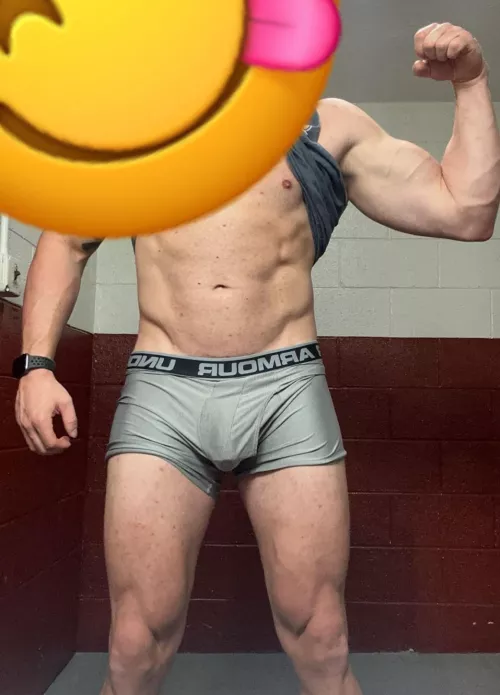 Who needs a strong daddy 😘