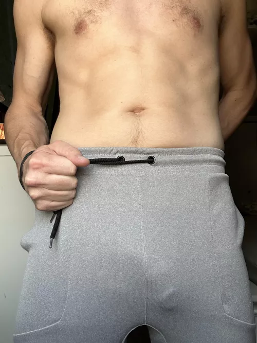 Who wants to see my monster grow...