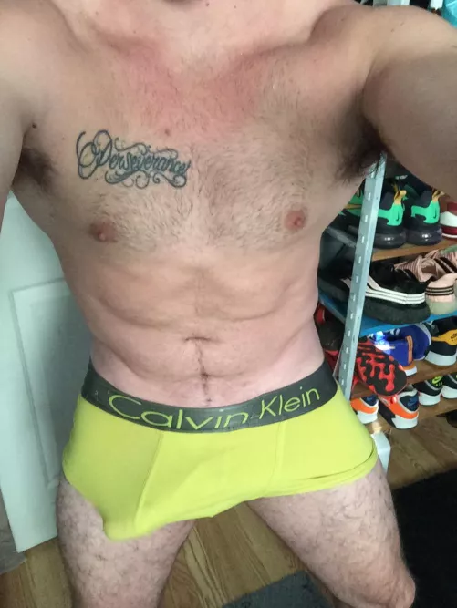 Woke up half hard, upvote if I should finish the job and post it