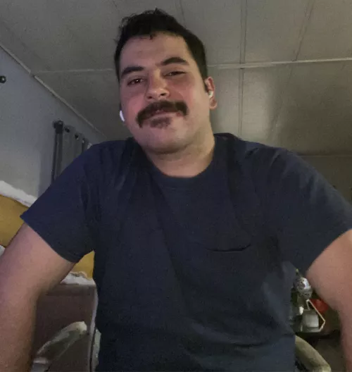 Would you let this fag worship your pits 🤤👅?