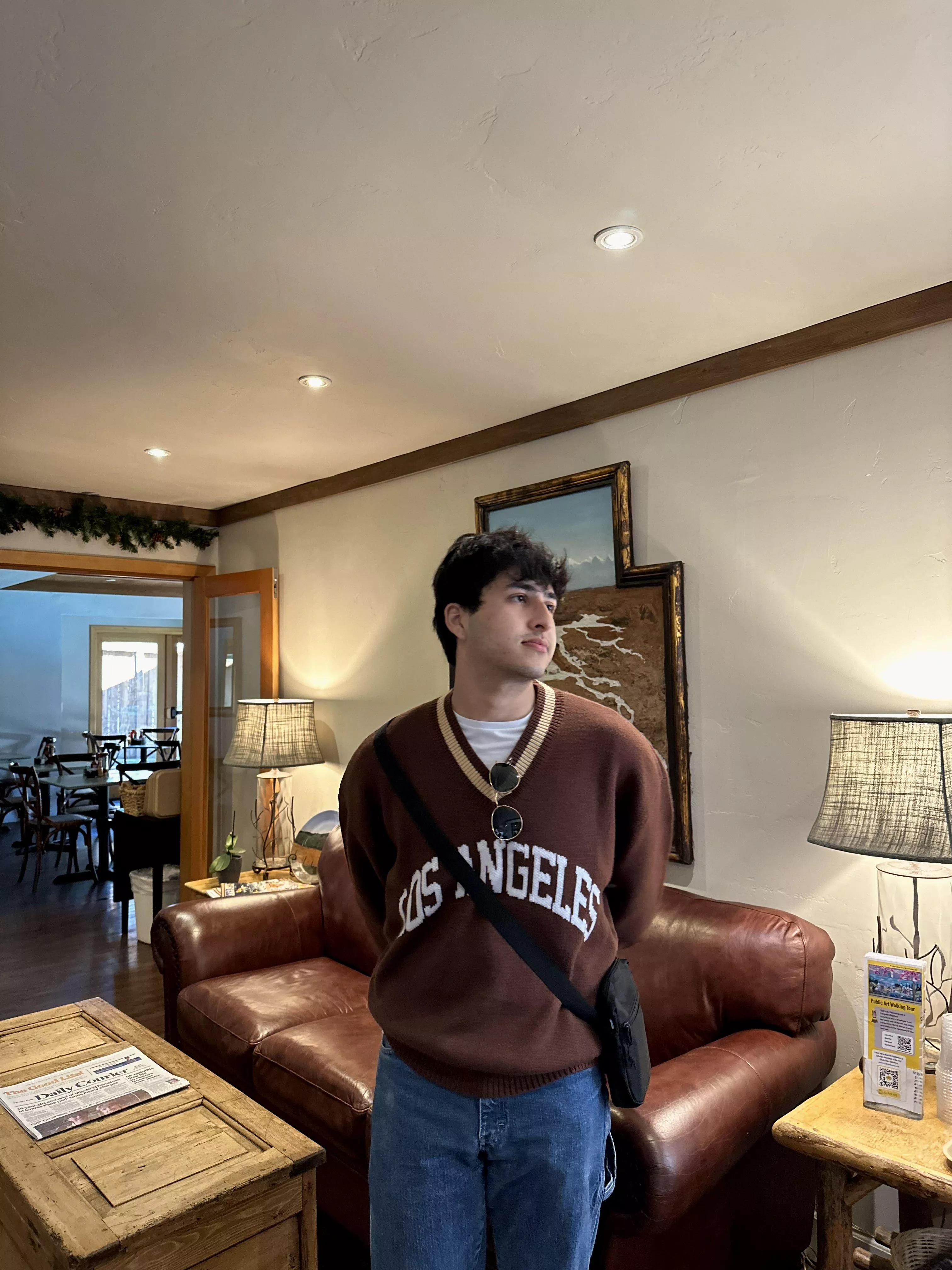 [22] I am starting to really like brown tops haha