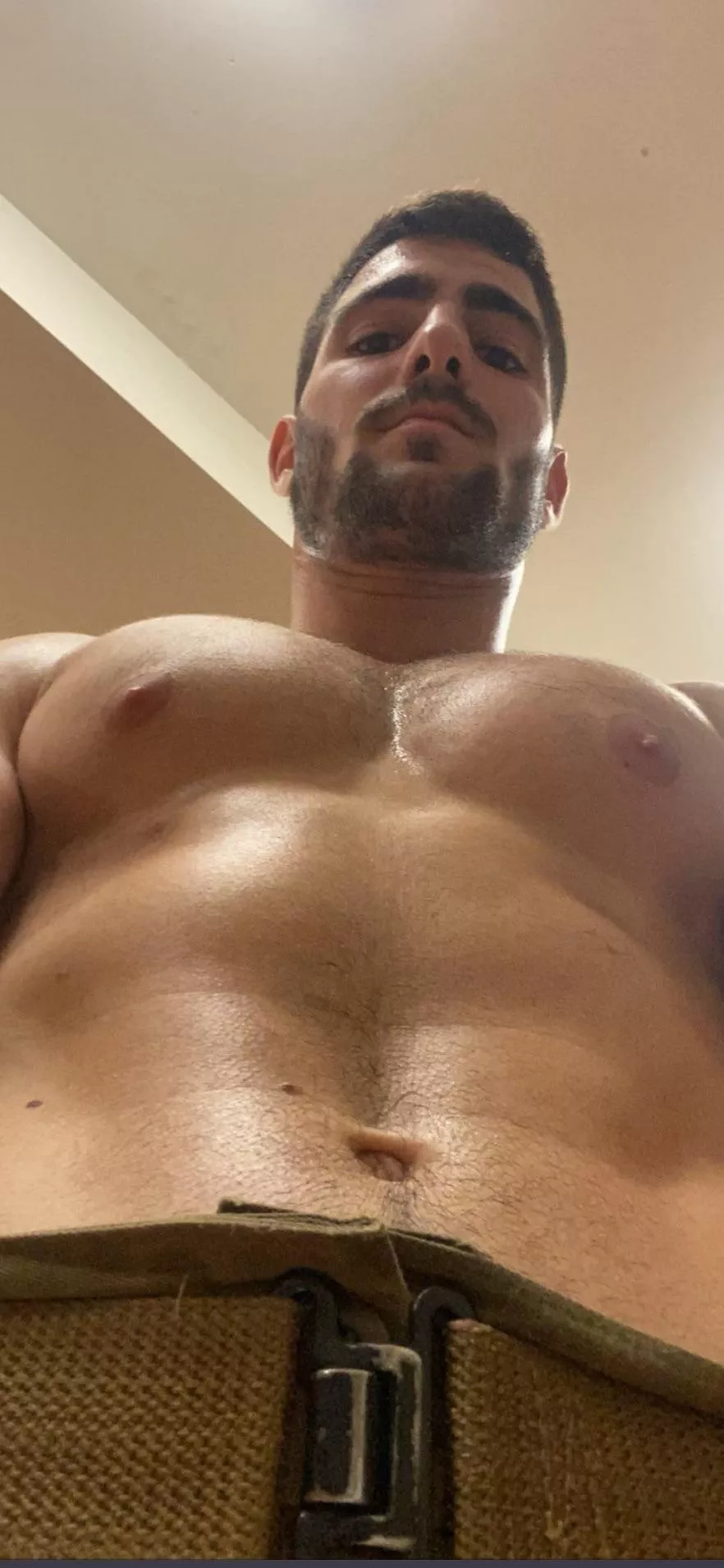 23 Italy, muscular men dm me