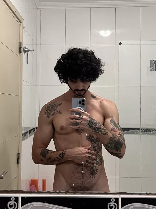 27m looking for a bromance 🥰 who’s down?