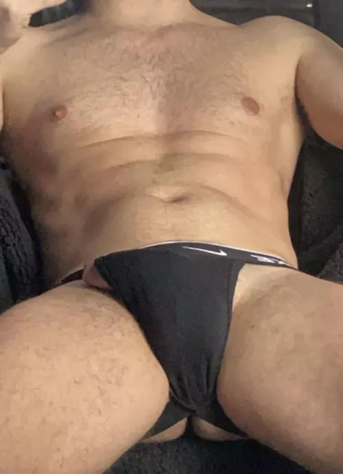 28 vers horny af looking for a hot guy to join me with me snap: snaptc95