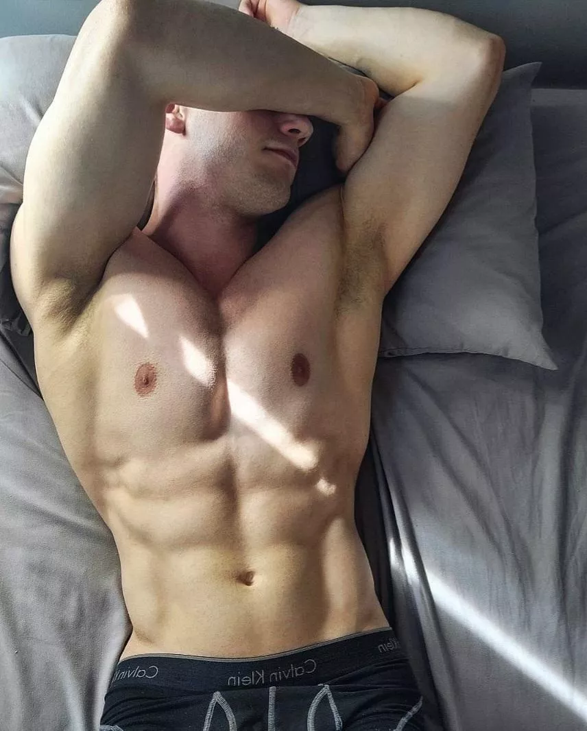 [29] Would you wake me up 😏..?