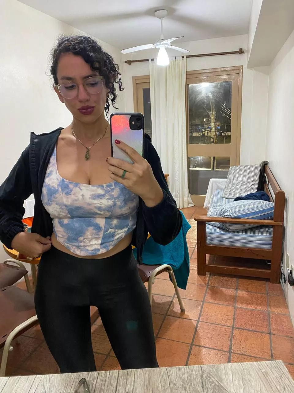 Am I pretty enough to catch your eye?