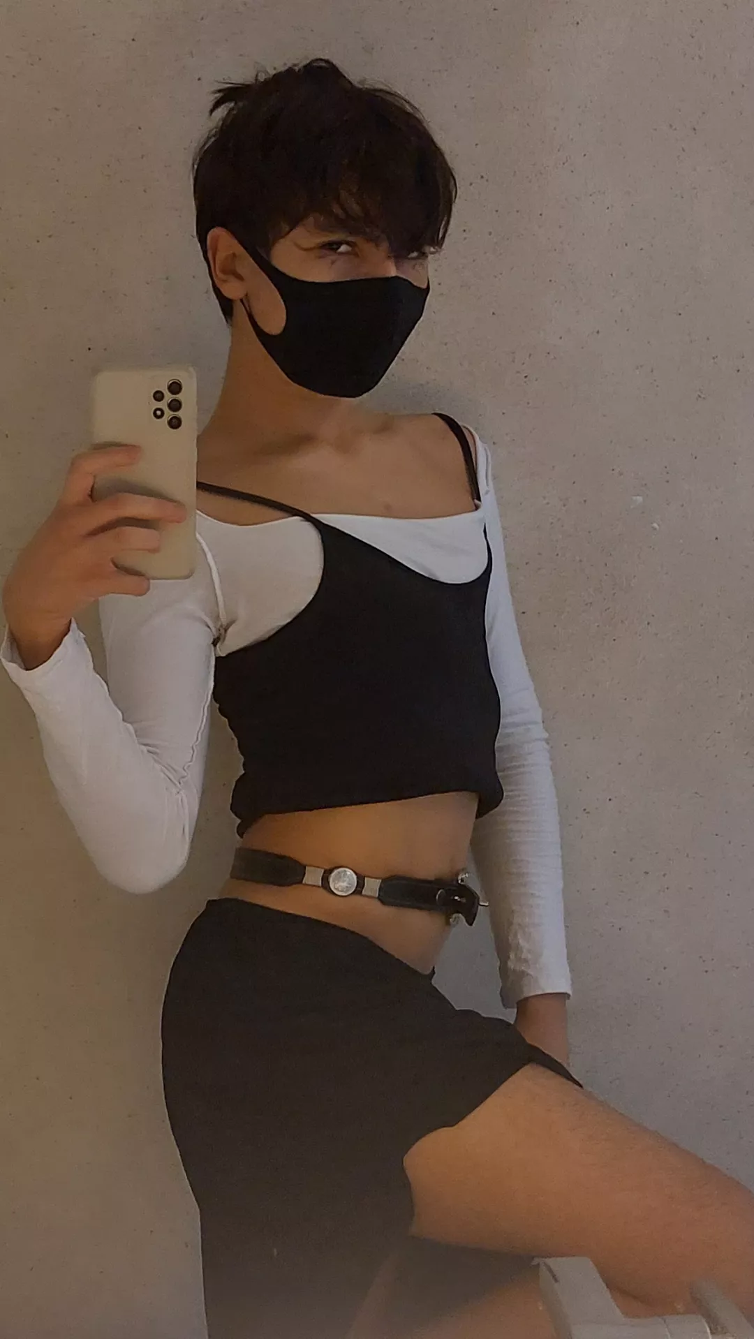 Bro... why are you looking at me like that?~