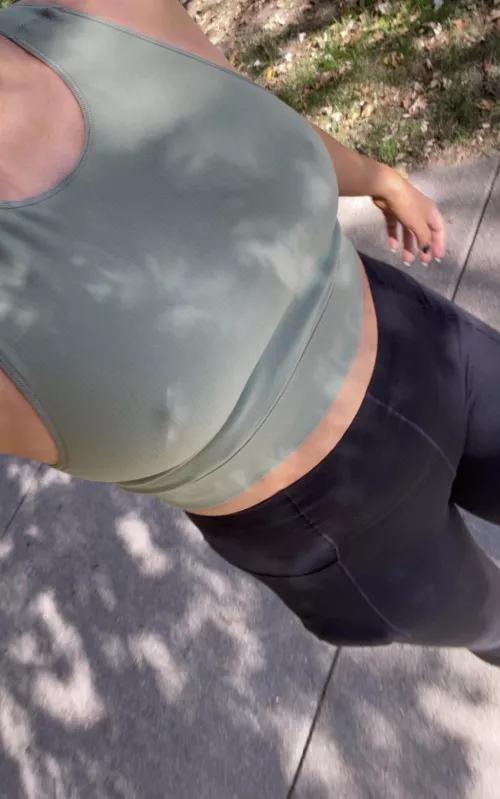 Can you tell I’m not wearing a bra?