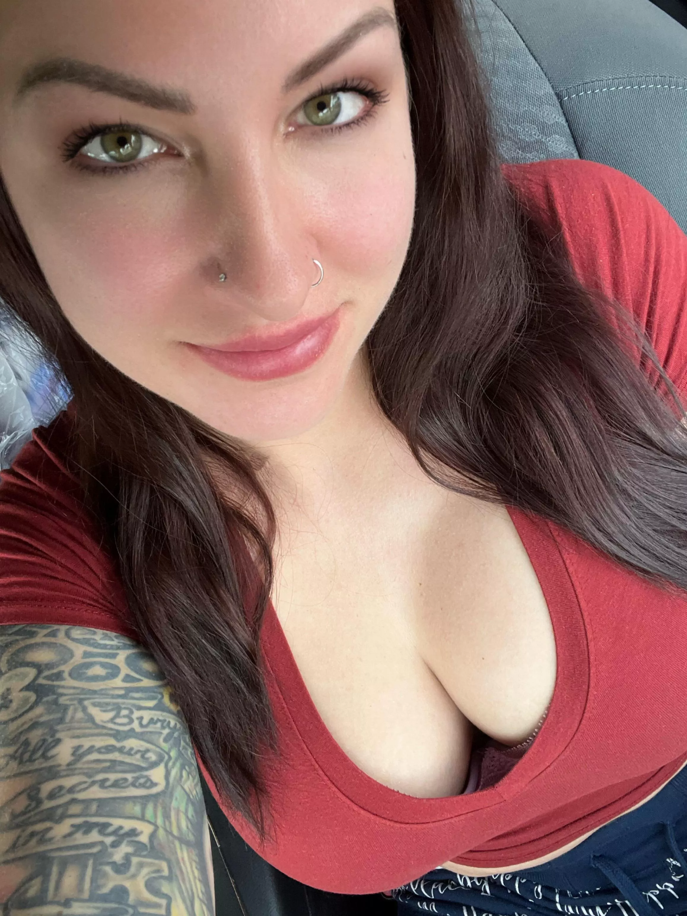 Can you tell what color my bra is