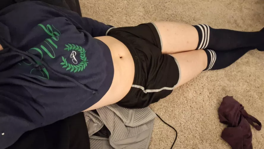 Drunk af trans girl, what will she do?