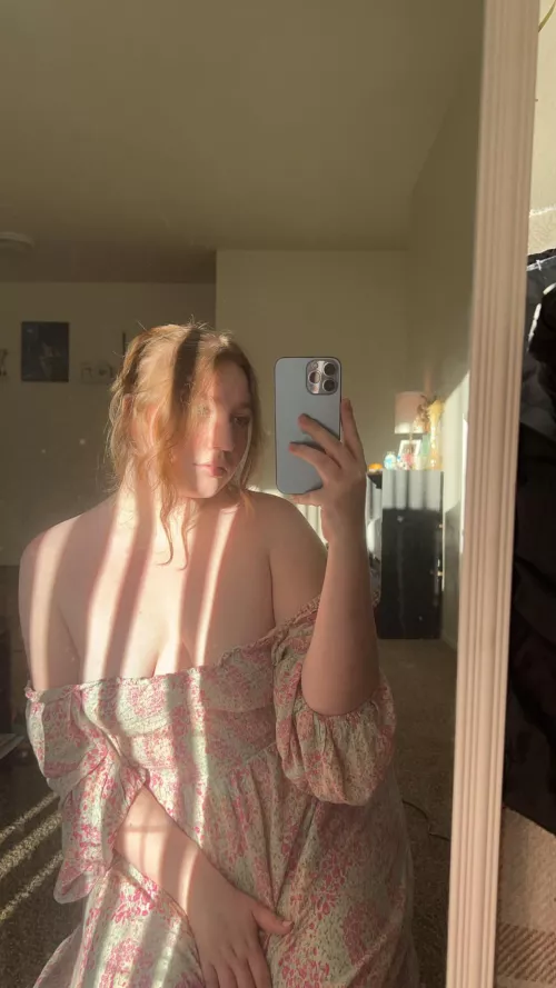 felt so pretty in my dress today😇💖☀️