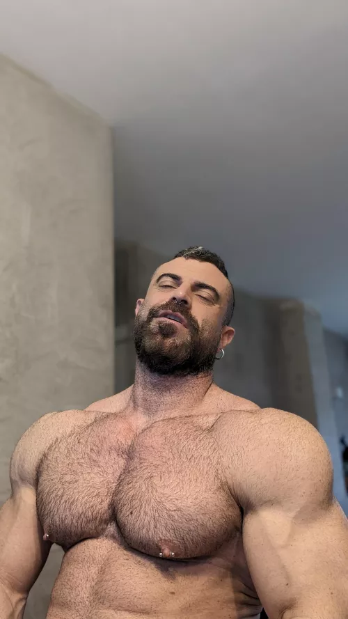 First 3 words that comes to your mind? [25] 👇