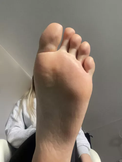 First post here, do you wanna lick them?