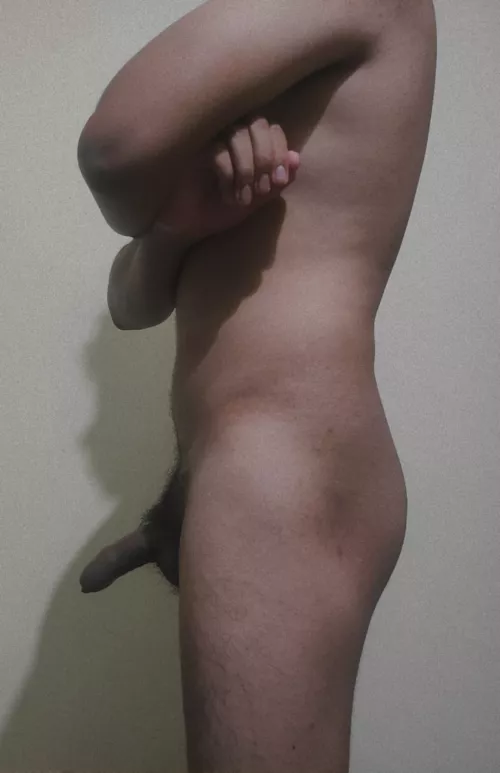 Front or back of this 22M South Asian boy ? 