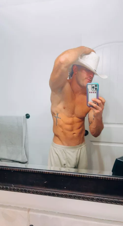 Heard the rodeo is in town I need a rider. 