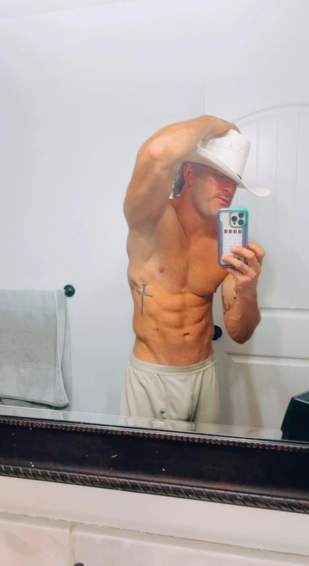 Heard the rodeo is in town I need a rider. 