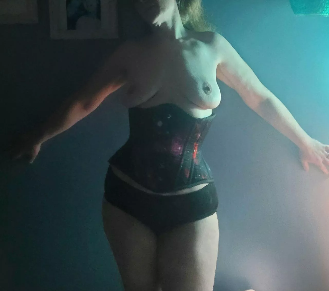 Hello you lovely ladies 