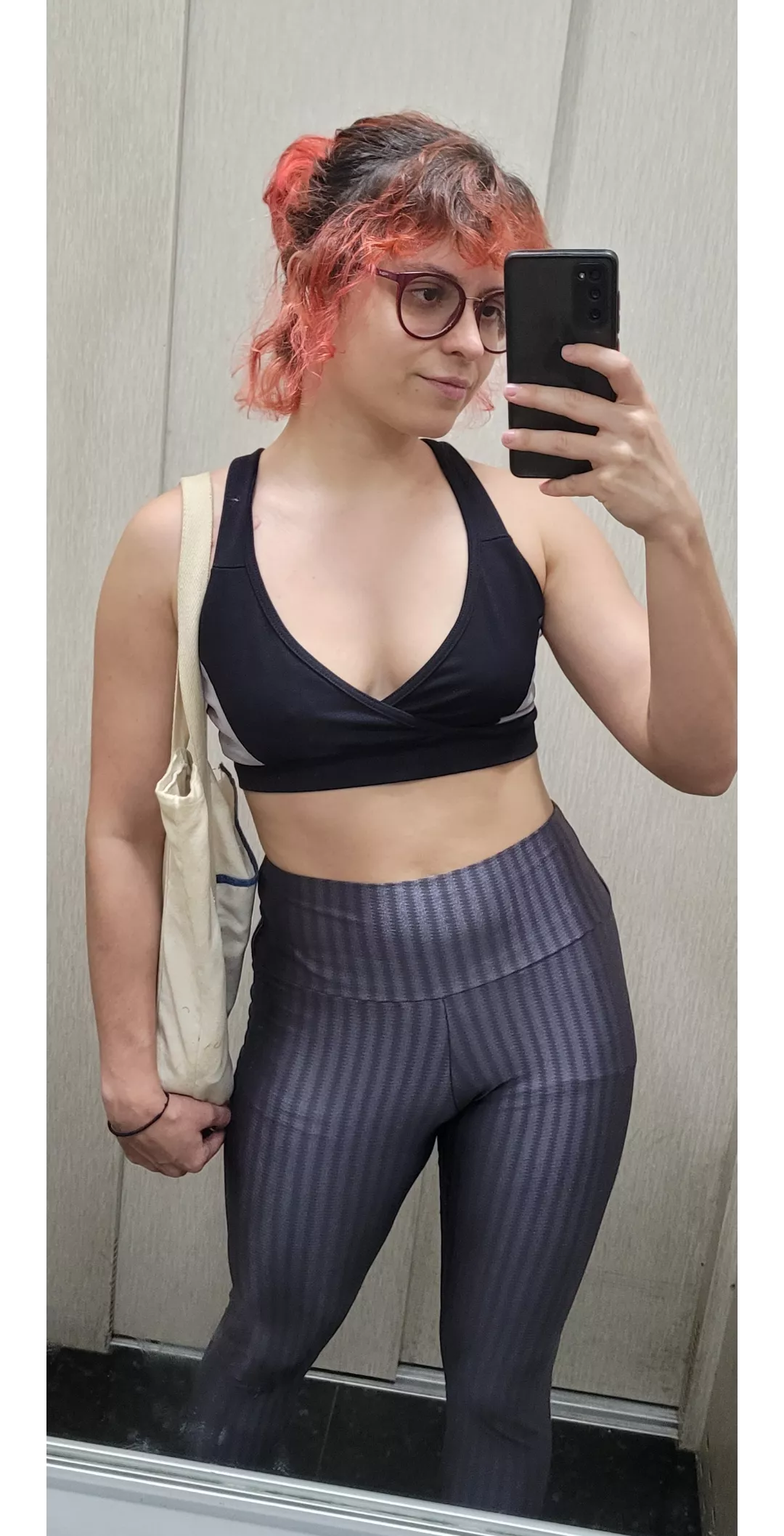 Hope you guys are hitting the gym today! (F30) 