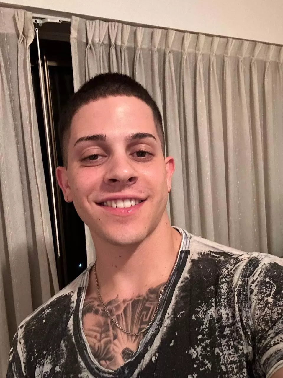 Howdy bros! What have I missed here? ;) Howdy bros! What have I missed here? ;)