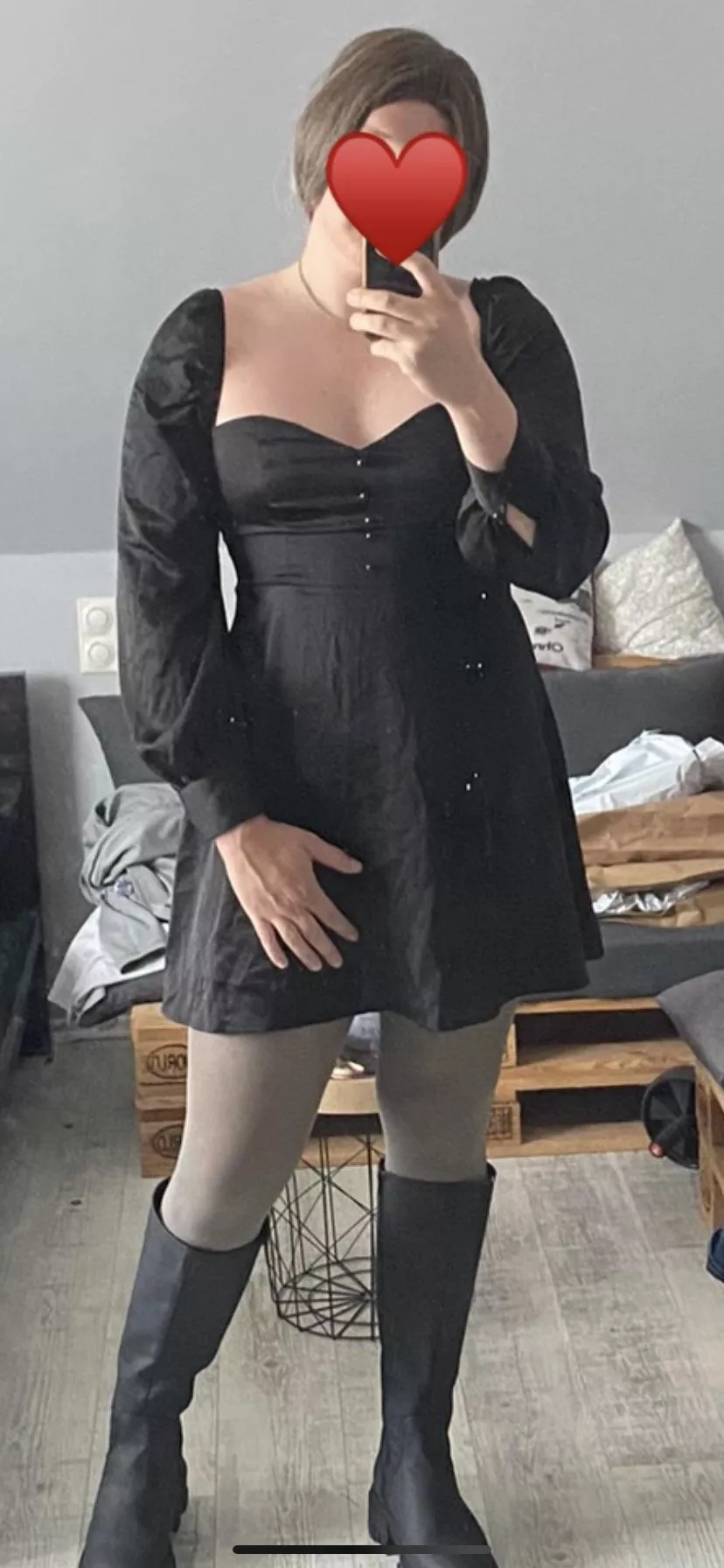 I feel so much better wearing girl clothes and thinking about boys 😍