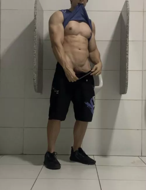 I was body checking in the gym bathroom and almost got caught 🫢