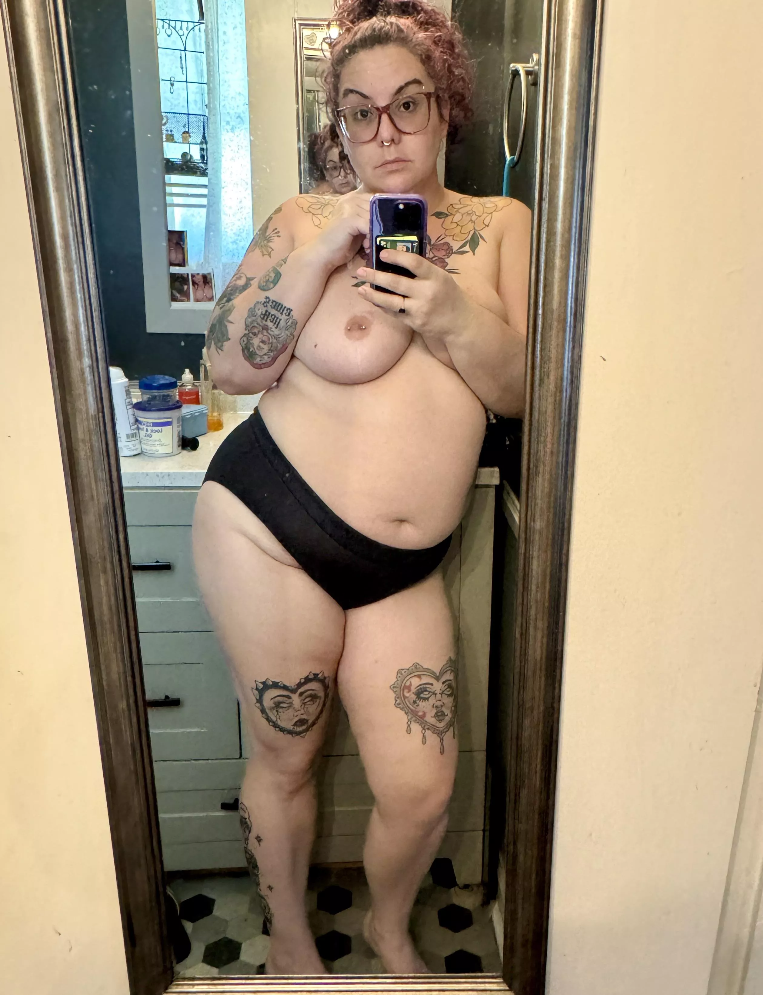 I’m not wearing underwear. 