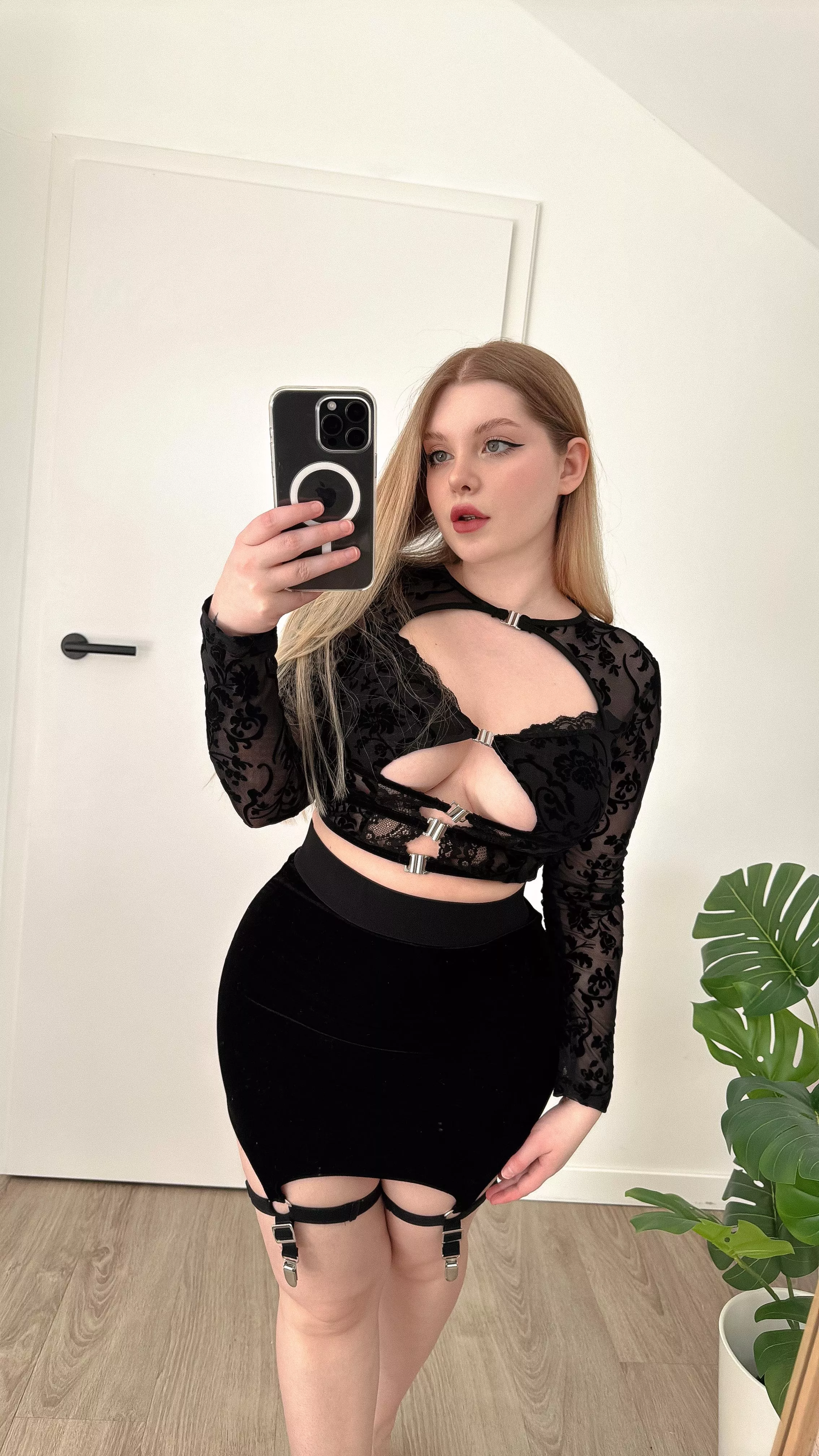 Is it too flashy or perfectly sexy