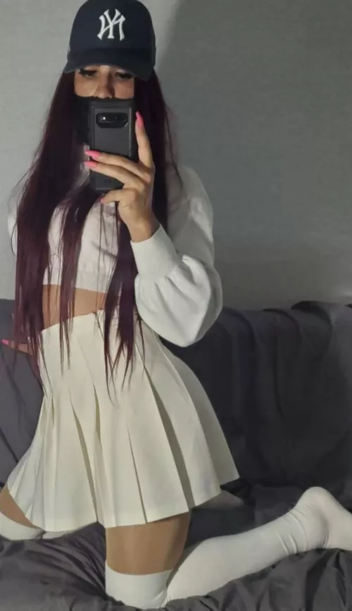 Just want someone to make my heart flutter. Too much to ask? 🥺