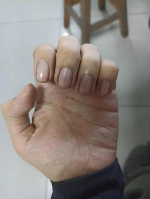 Male (27) that every girl he knows have told him that he has girly nails and hands.