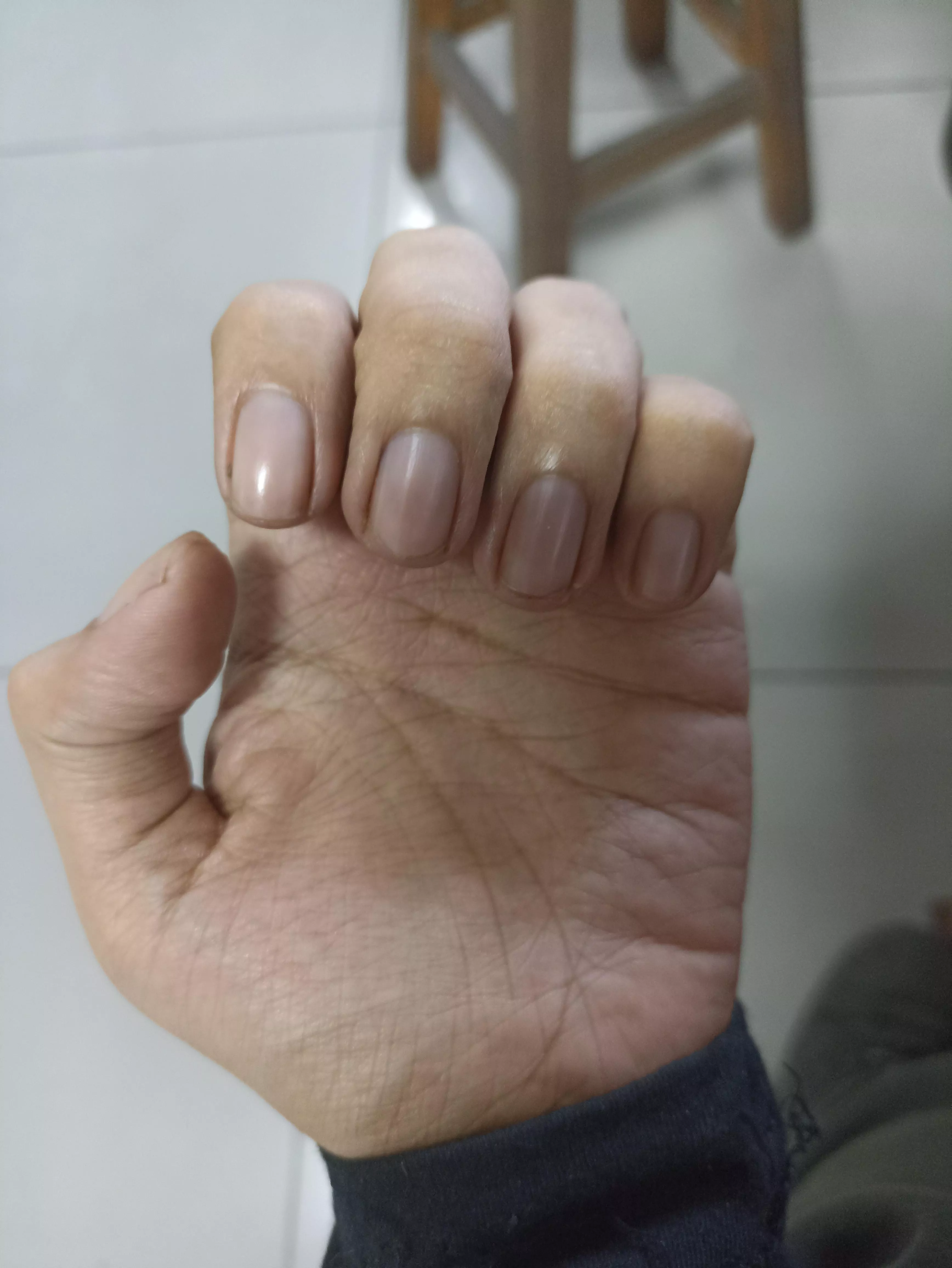 Male (27) that every girl he knows have told him that he has girly nails and hands.