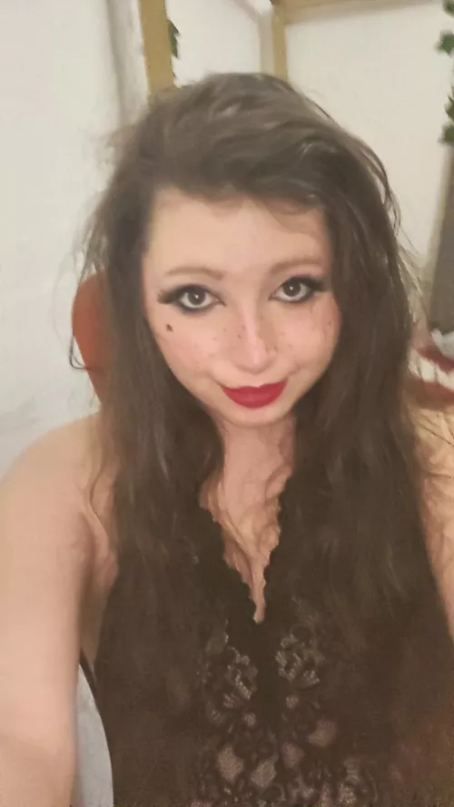 Me on my way to tell the local cafe staff that I'm a manly boy.😤