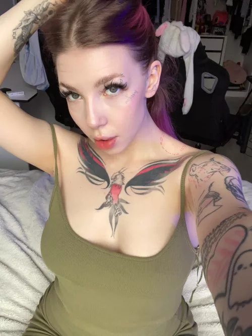 mommy dimitrescu is home [oc]