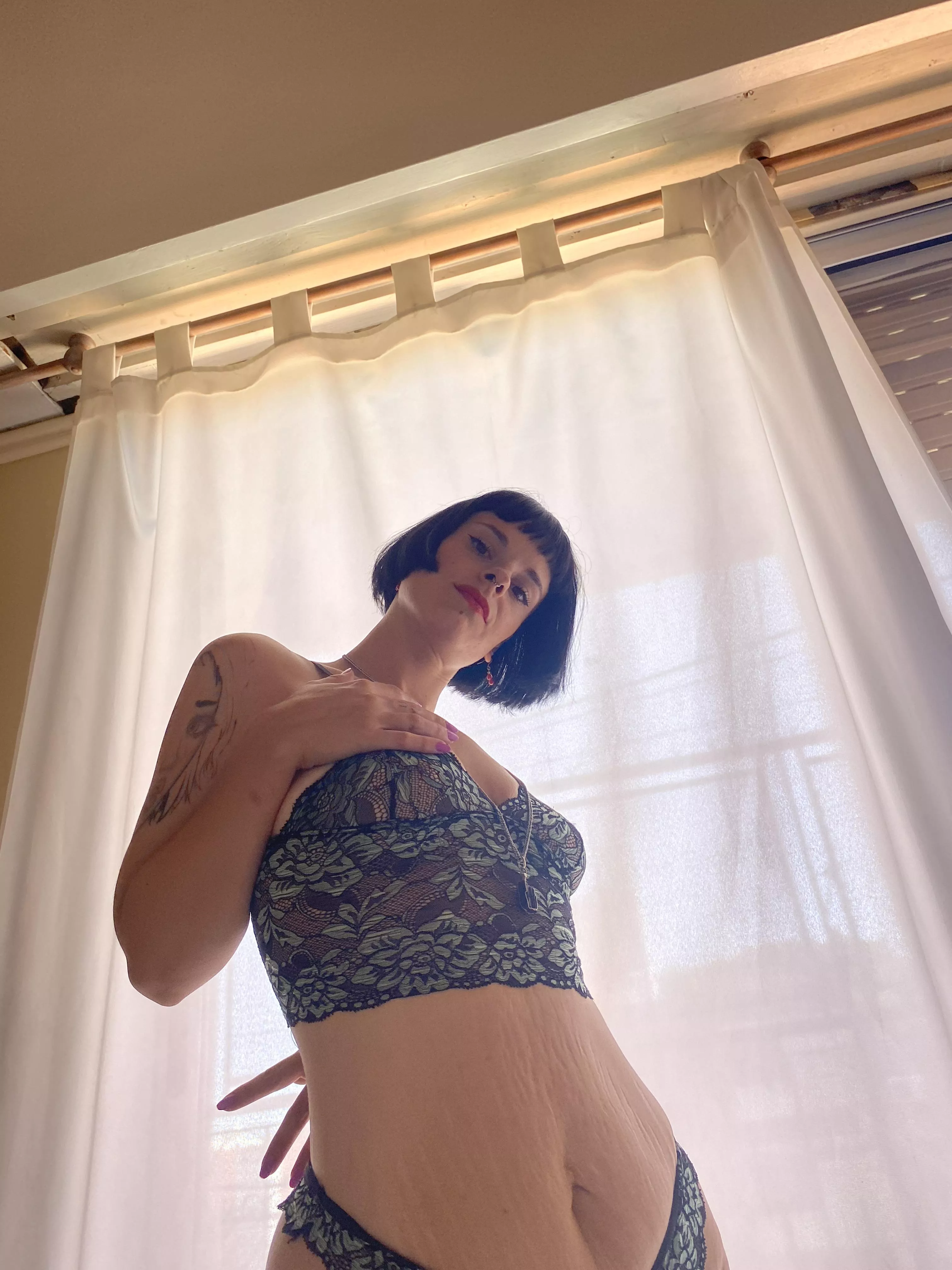 moving the waist with ease dancing in paradise