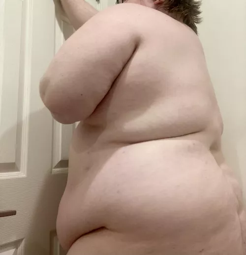 need someone to grab all of my curves