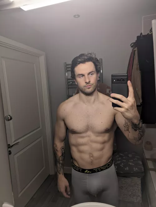 Night of gaming it is , who wants to join ? 