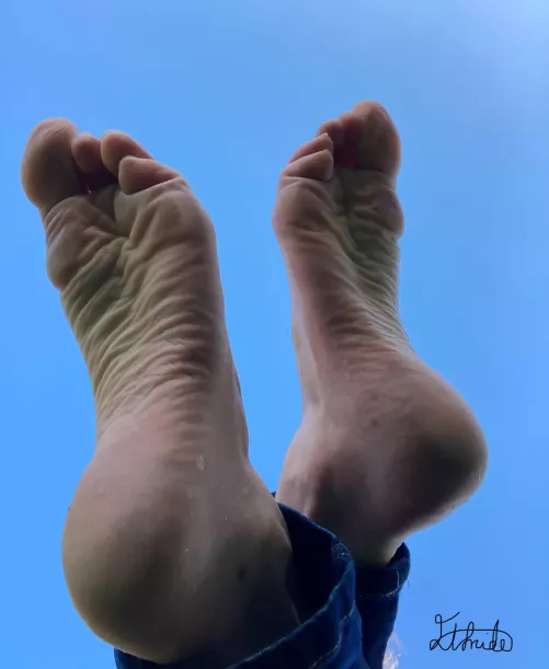 Scrunched or flexed?