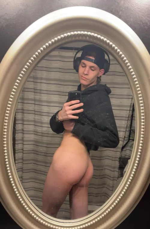 19, Smash or Pass? 🤪