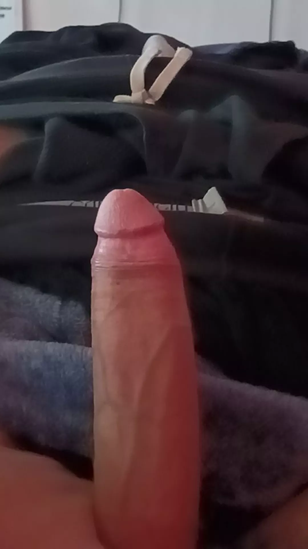 19 yrs old looking for bubble butt 