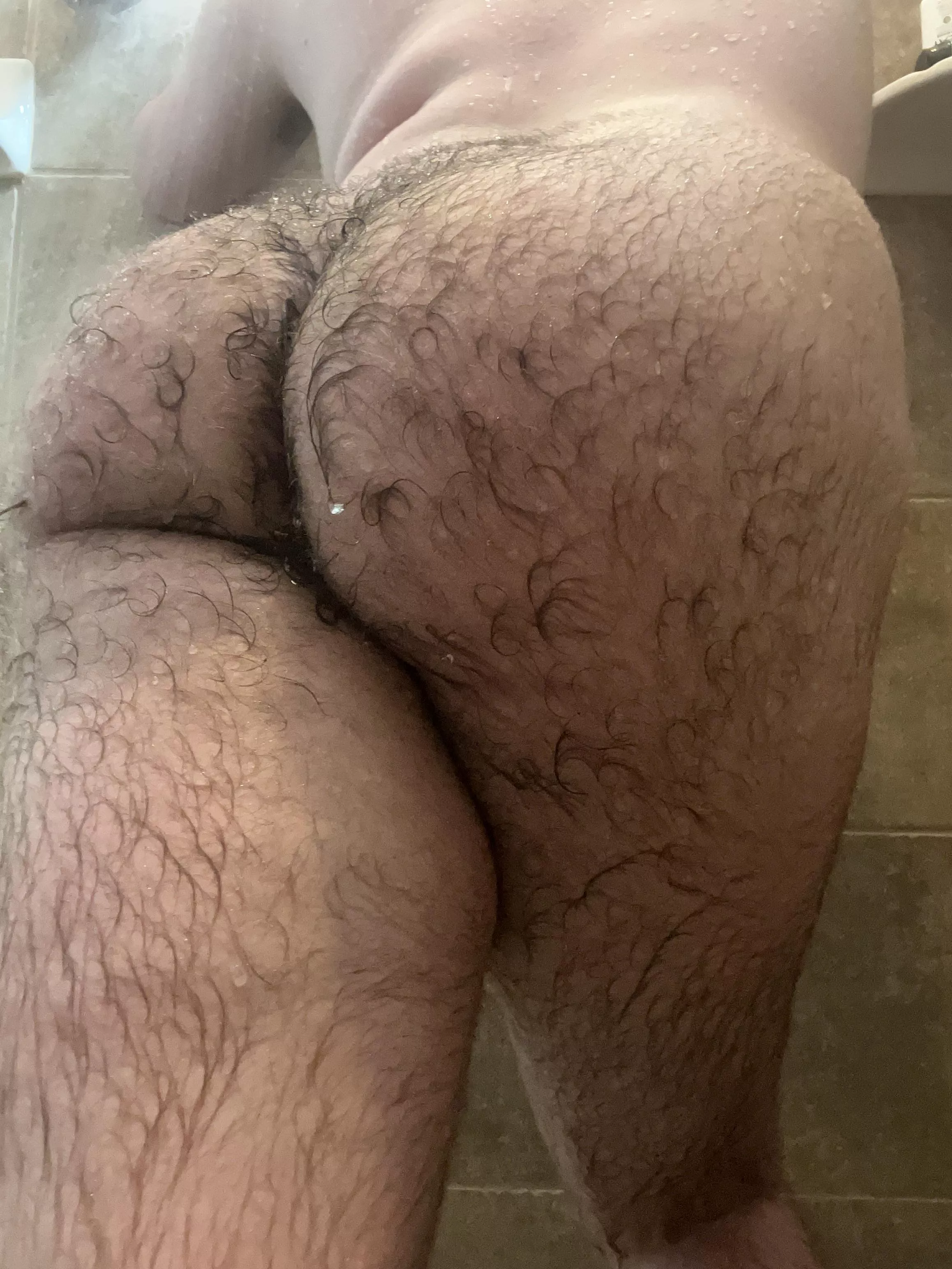 [20] any men with thick cocks wanna breed this?