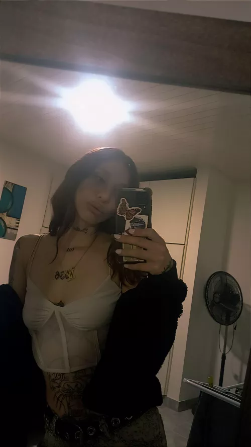 A little needy mommy alone 