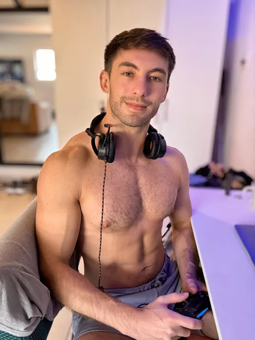 Any Fortnite fans? 🎮 