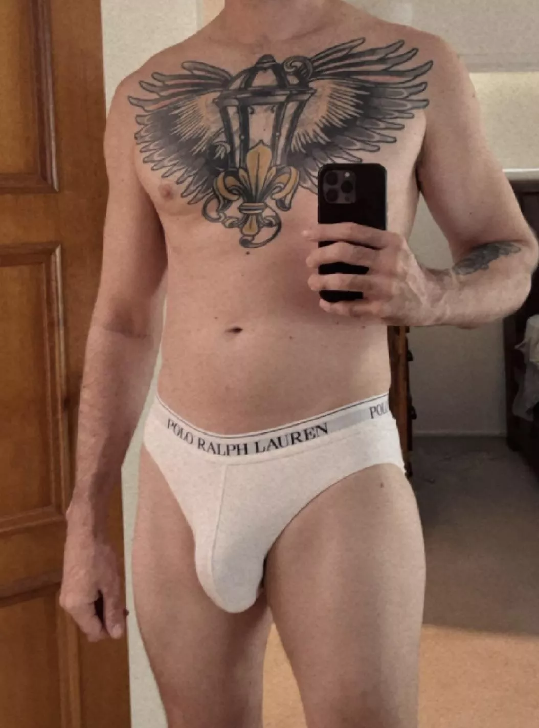 Anyone here like briefs?
